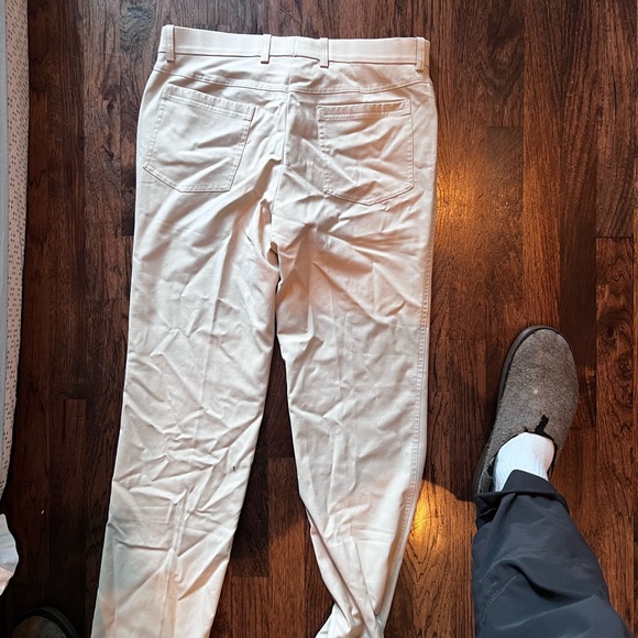 Reviews work slacks, great condition just wrinkled. - Picture 2 of 3